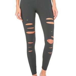 Alo’s coveted Warrior leggings in Anthracite